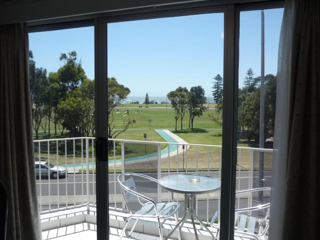 Beach Park Motel Wollongong Room photo